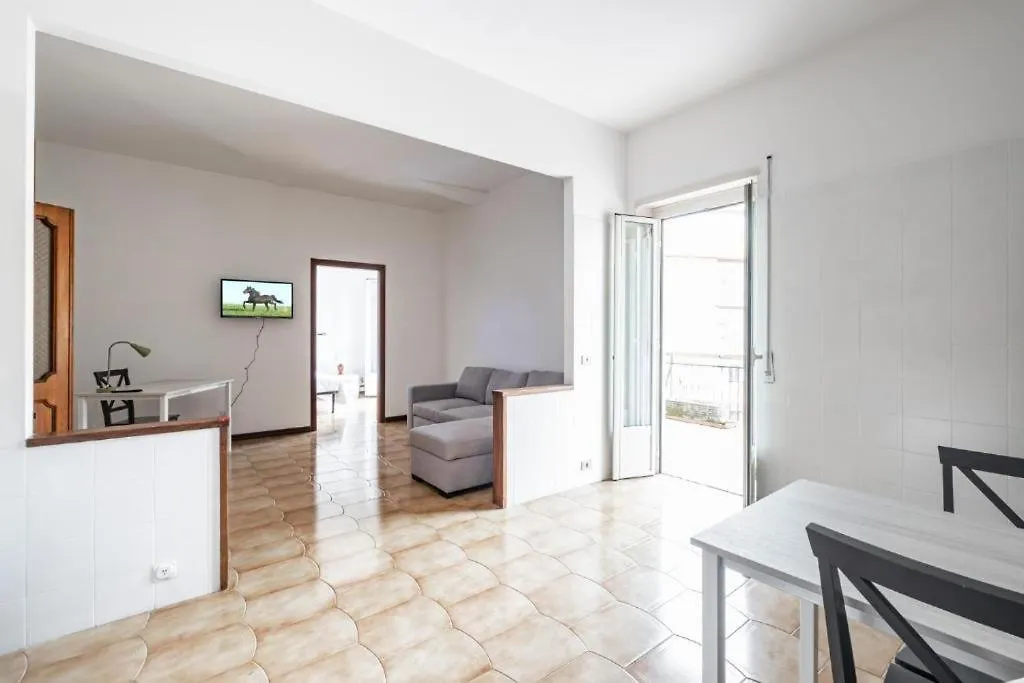 House - Monteverde Apartment Rome