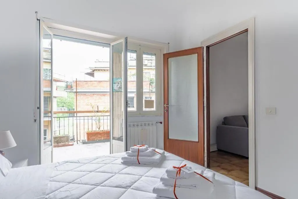 House - Monteverde Apartment Rome Italy