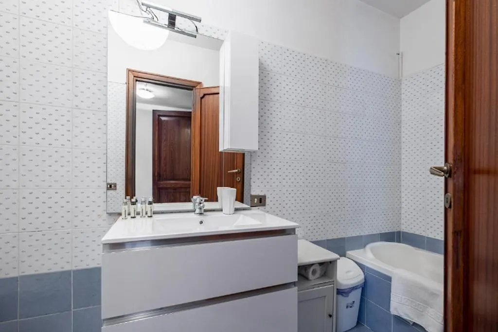 House - Monteverde Apartment Rome